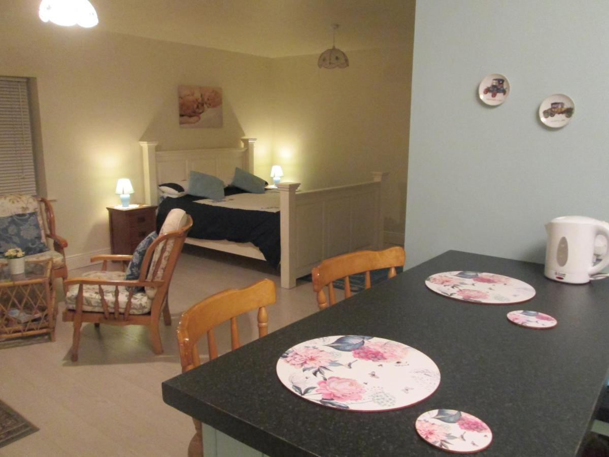 The Willow Room Ashford 외부 사진